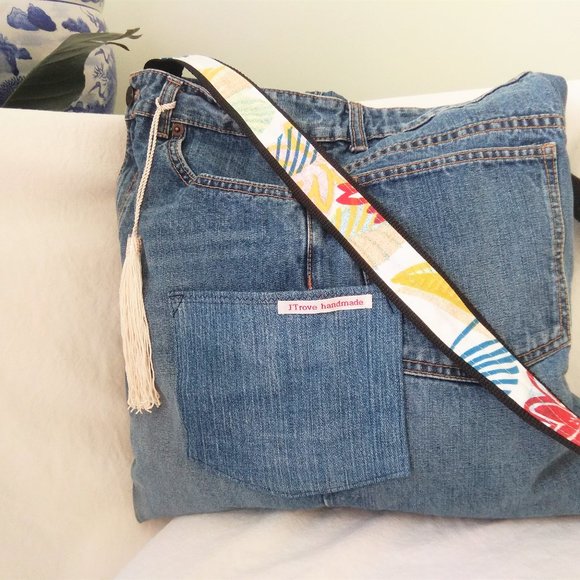 Repurposed Denim tote bag. Recycled jeans tote. Cross body bag. Upcycled Denim - Picture 5 of 8